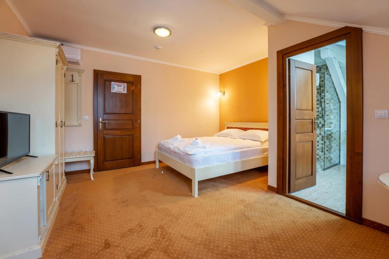 סיגישוארה Hotel Princessophie מראה חיצוני תמונה
