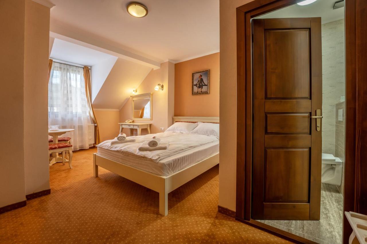 סיגישוארה Hotel Princessophie מראה חיצוני תמונה